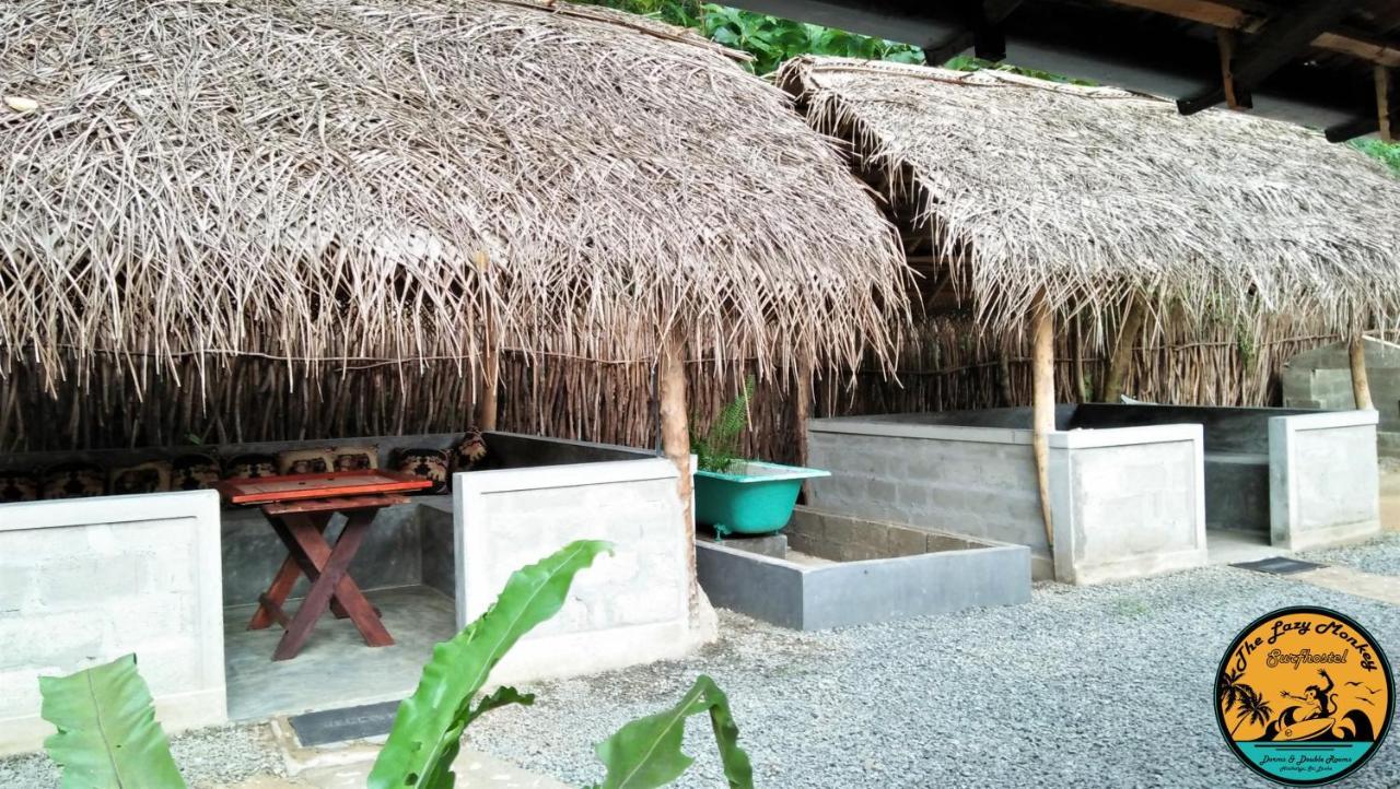 Lazy Monkey Sri Lanka Hostel Dikwella Bagian luar foto